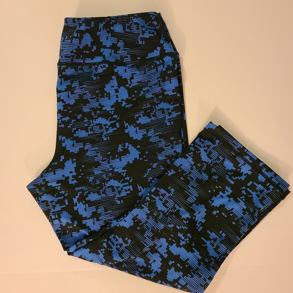 Reebok Capris workout pants - Picture 5 of 6